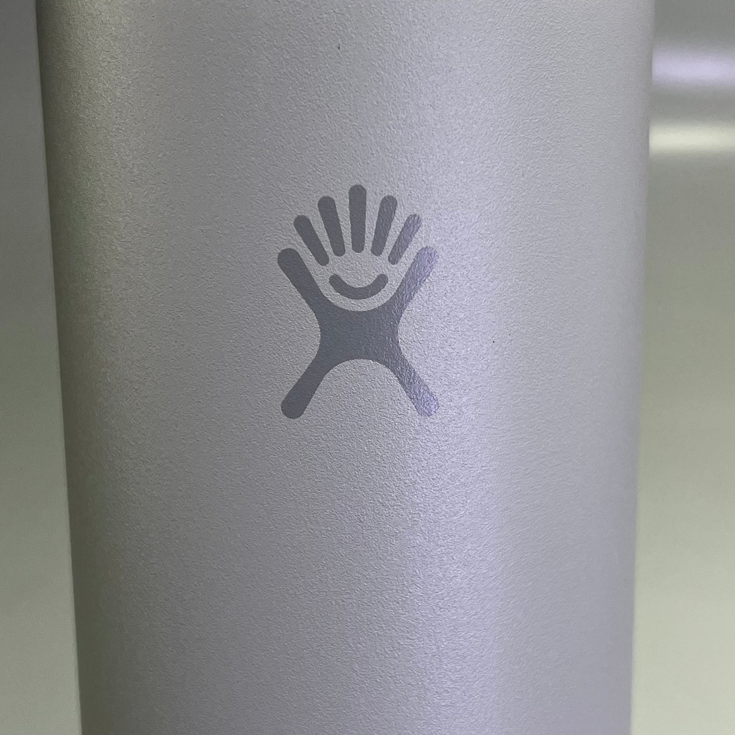 HYDROFLASK Stainless Steel Insulated Wide Mouth Water Bottle 40oz Birch
