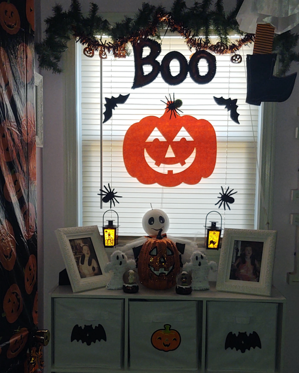SHAPES ETC. Cut-Out Set - Halloween