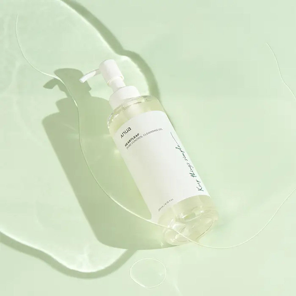 ANUA Heartleaf Pore Control Cleansing Oil in a 200ml bottle, designed for deep cleansing and pore care, natural skincare product.