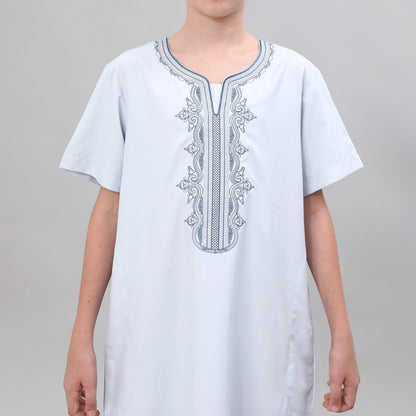 Boys' Embroidered Thobe with Side Pockets(MKB035)