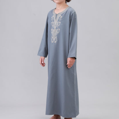 Boys' Embroidered Thobe with Side Pockets(MKB035)