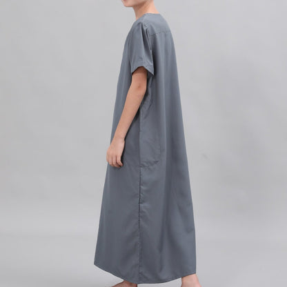 Boys' Embroidered Thobe with Side Pockets(MKB035)