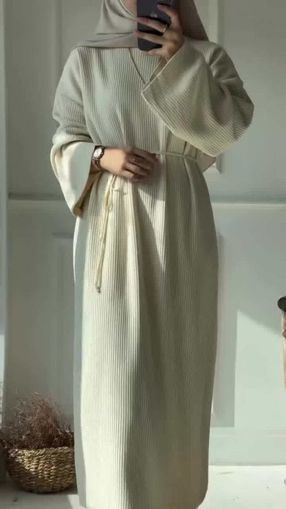 Casual Knitted Modest Dress with Flared Sleeves - Muslim-Friendly Crew Neck Pullover Maxi Dress with Belt(MS104)