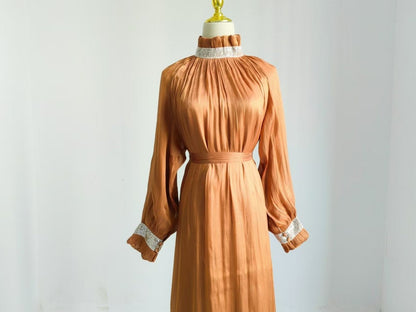 Elegant Modest Long Sleeve High-Neck Lace-Up Solid Color Dress Abaya (MA213)