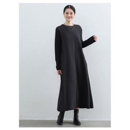 Elegant Round Neck A-Line Maxi Dress - Solid Color Modest Abaya with Pockets (MA310)