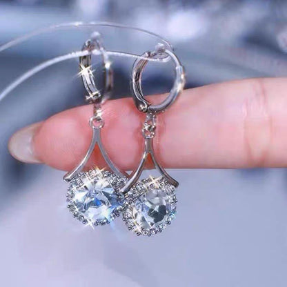 Elegant Sparkling Dangle  Rhinestone Earrings (MAC324)