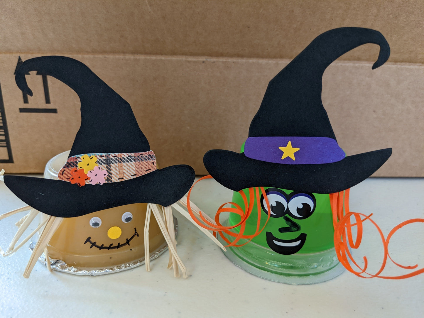 SHAPES ETC. Large Cut-Out Set - Halloweenie