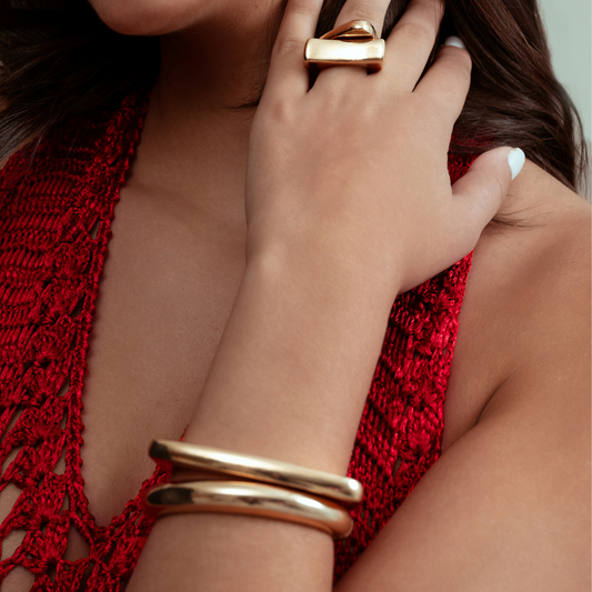 Isabella Bold Sculptural Cuff Bracelet Gold