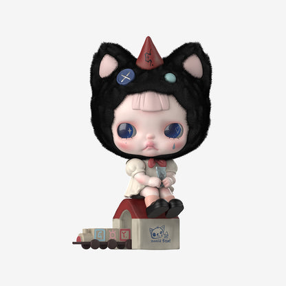 Labubu Loot TINYTINY-Prologue Series plush pendant inside a blind box, featuring a cute plush toy with detailed design.