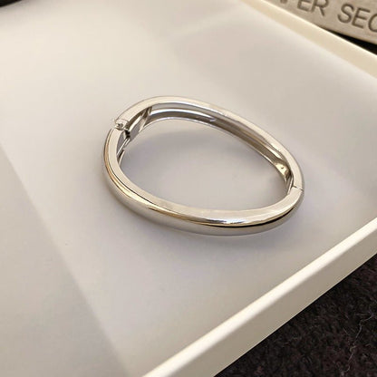 Luxury Minimalist Glossy High-grade Shiny Bracelets -   Simple Temperament Cold-Tone Bangles (MAC242)