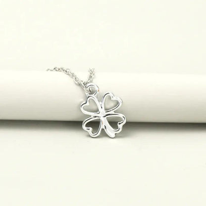 MAC041 Platinum plated Four Leaf Clover Pendant Necklace