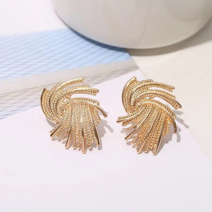 MAC171  High-end And Unique Geometric Metal Earrings