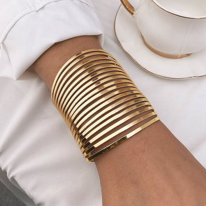 Bohemian Style Exaggerated Alloy Bracelet(MAC205)