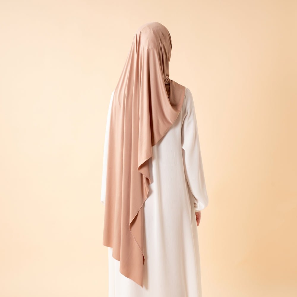 Black breathable sports hijab by Mariam's Collection, premium cooling non-slip hijab, designed for comfort and active wear.