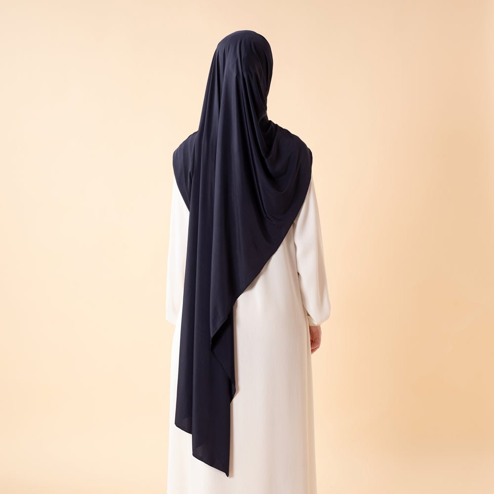 Black Mariam's Collection premium cooling non-slip sports hijab, breathable and lightweight for active wear.