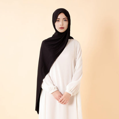 Natural bamboo hijab from Mariam's Collection in midnight black, made from soft, breathable bamboo jersey fabric.