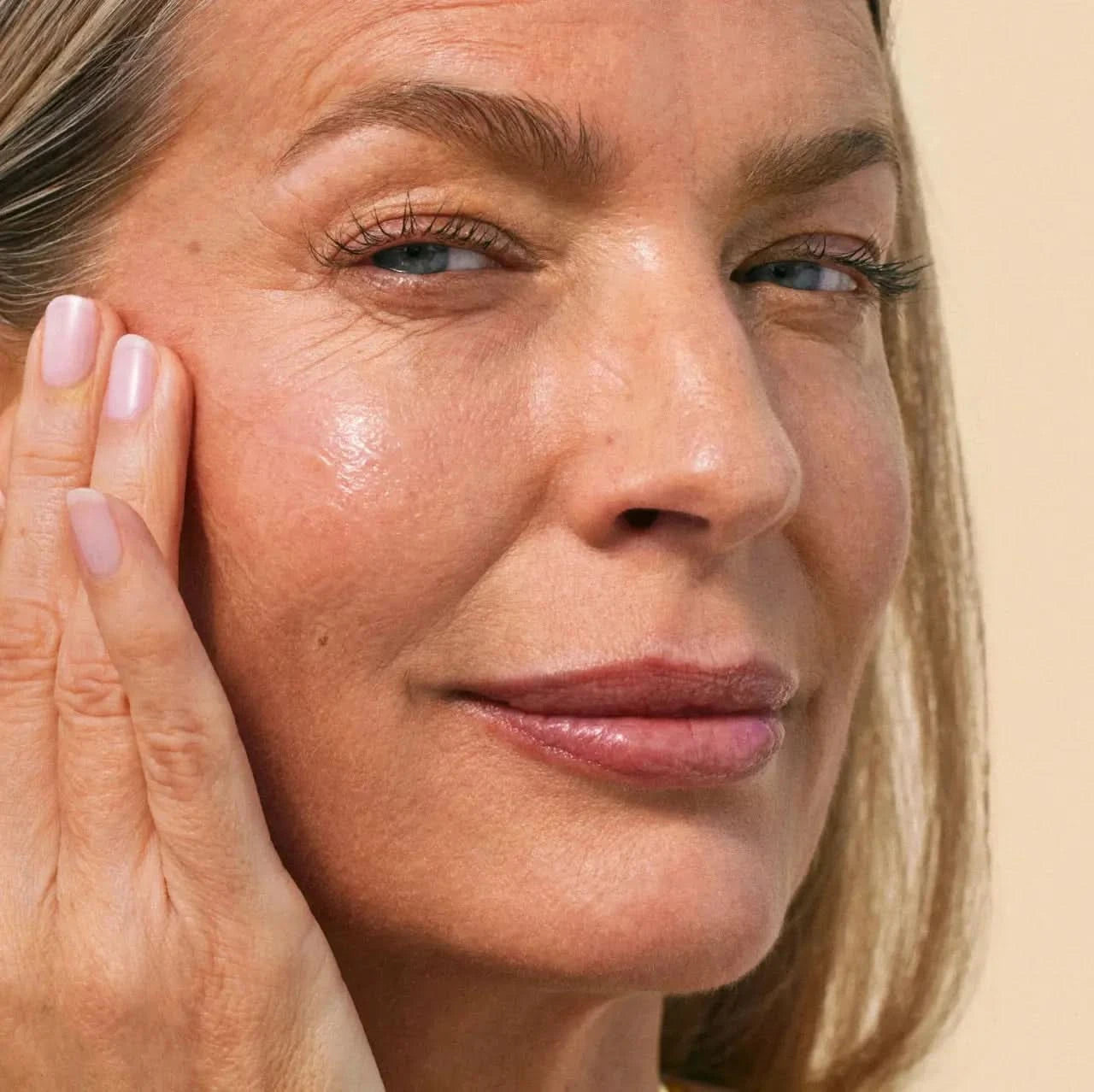 Solawave Skin Therapy Activating Serum in a 30ml bottle, a skincare topical for revitalizing and nourishing the skin.
