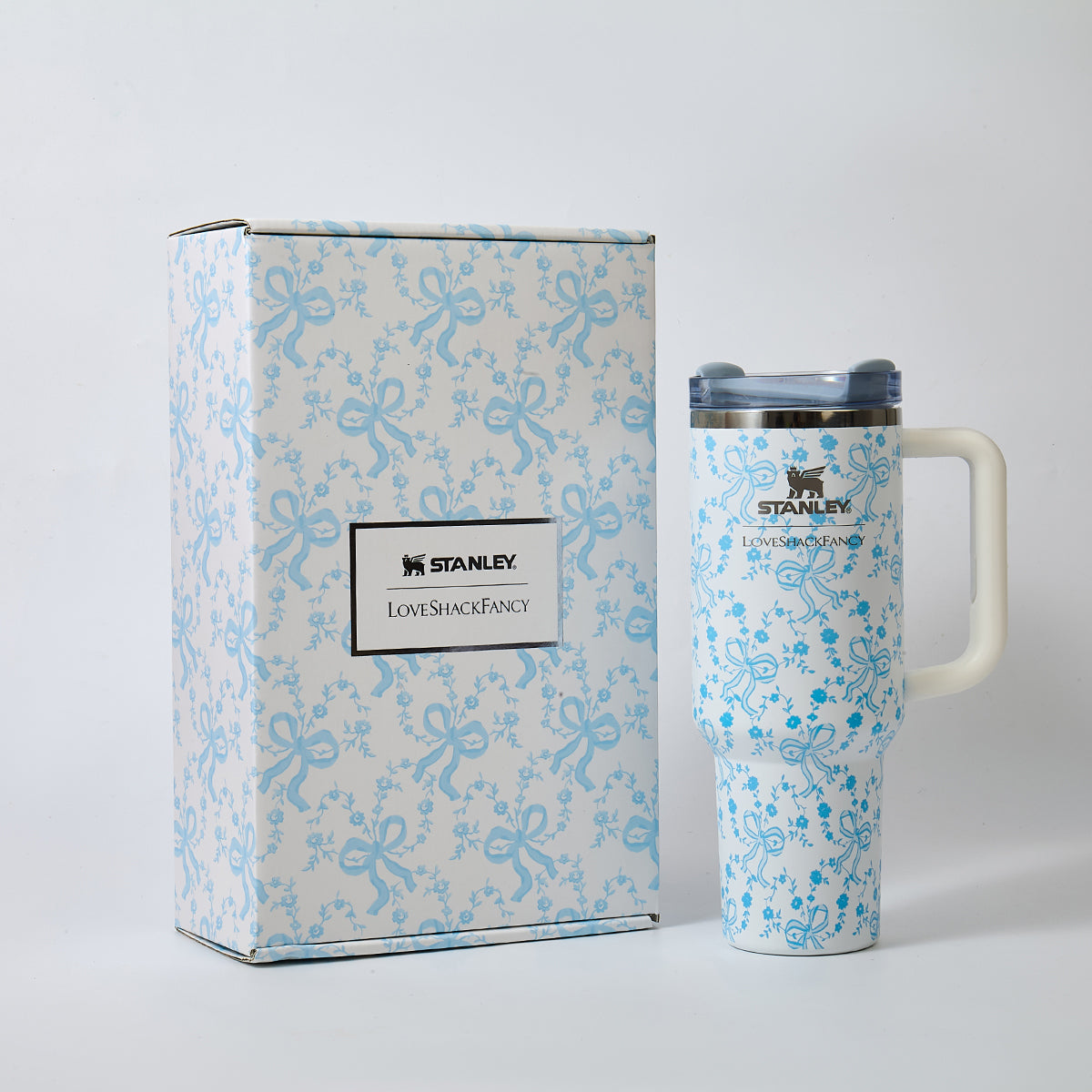 Stanley x LoveShackFancy Bow Blossom Quencher H2.0 FlowState Tumbler 40oz – Limited Edition Floral Bow Tumbler