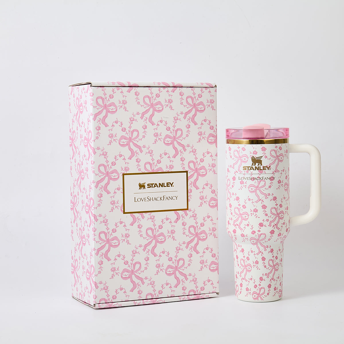 Stanley x LoveShackFancy Bow Blossom Quencher H2.0 FlowState Tumbler 40oz – Limited Edition Floral Bow Tumbler