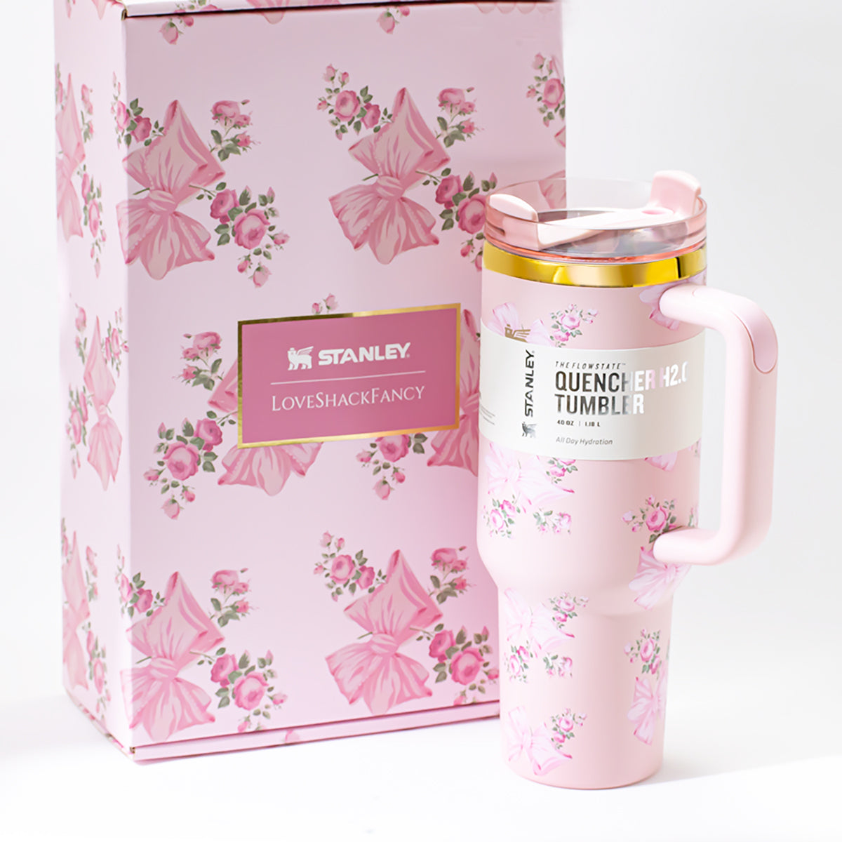 Stanley x LoveShackFancy Rosa Beaux Quencher H2.0 FlowState Tumbler 40oz – Limited Edition Floral Bow Collection
