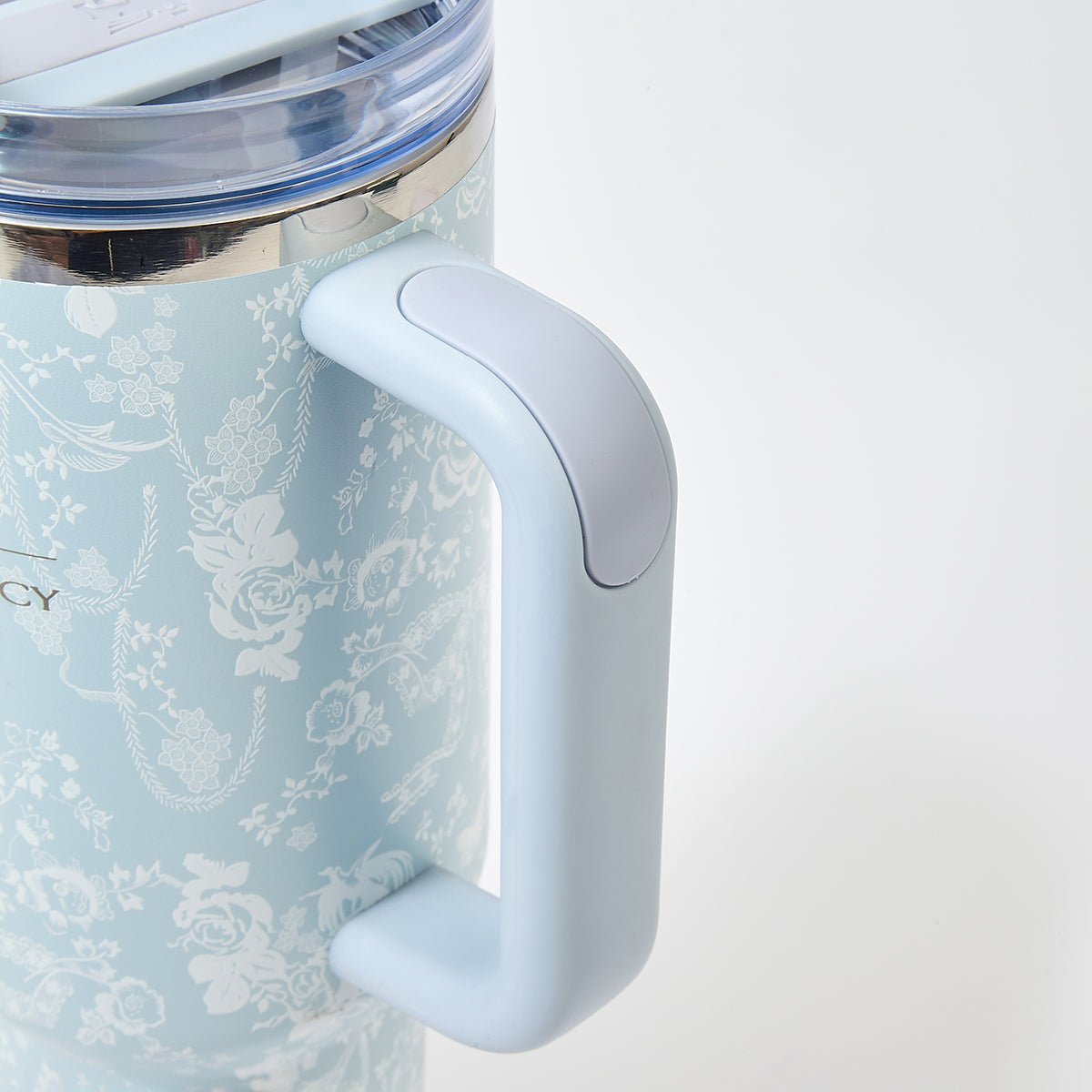 Stanley x LoveShackFancy Toscana Toile Alpine Quencher H2.0 FlowState Tumbler 40oz – Limited Edition Blue Toile Collection