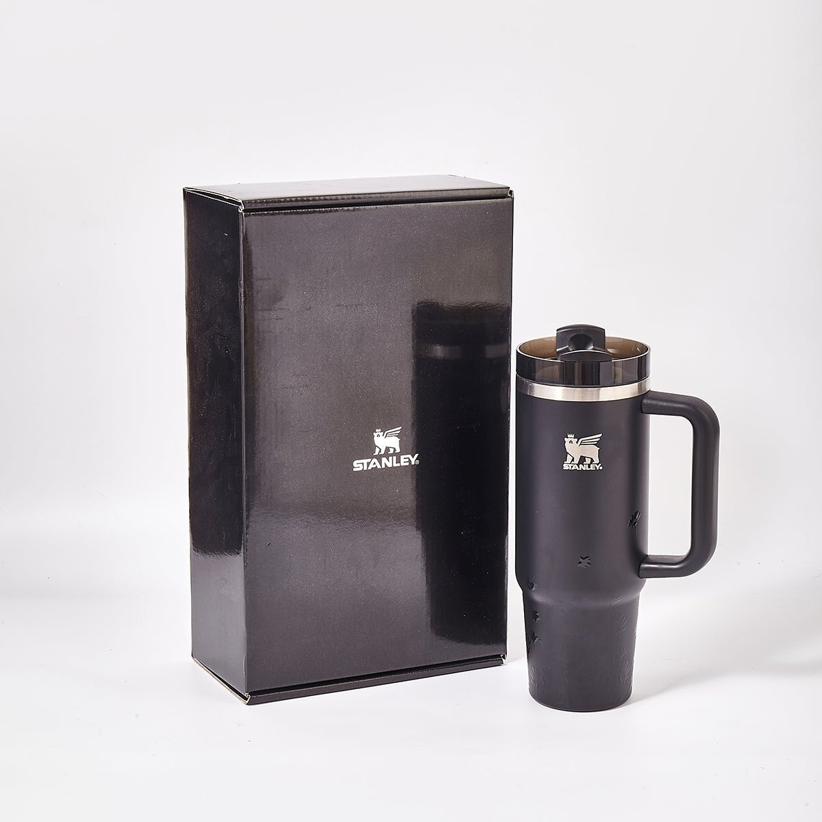 Stanley x JENNIE Midnight Bloom Luxe Quencher Tumbler – Black Limited Edition