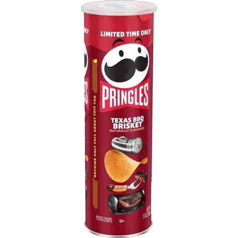 Sweet Palace Pringles Texas BBQ Brisket potato chips in a colorful can with smoky barbecue flavor and bold branding.