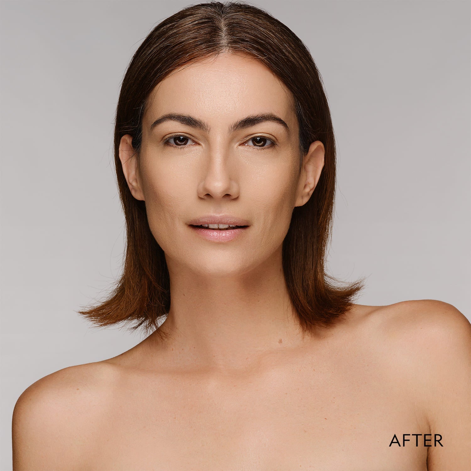 YENSA Super Serum Silk Matte Powder Peptide Foundation in fair shade, showcasing smooth, natural finish on skin.
