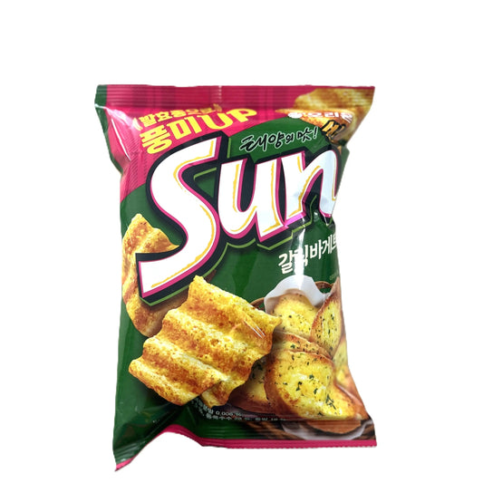 Sun Chips Garlic Baguette crunchy multigrain chips in a 70g bag by Yum At Hart, showing golden, crisp chips with garlic flavor.